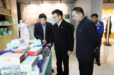 辅导调研 | 平湖市委副书记、代市长周军波一行光临SBOBET利记纸业调研互换