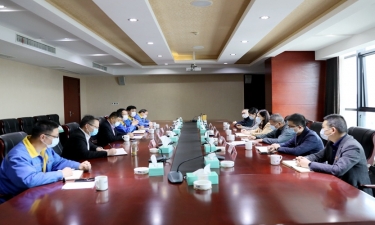 平湖市委常委、宣传部长沈志凤光临SBOBET利记纸业调研疫情防控和复工复产情况