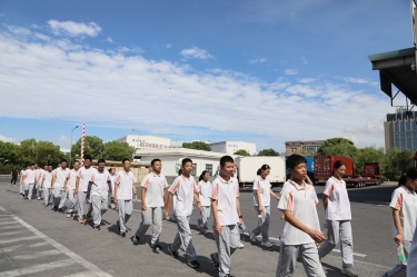 青春有梦 携手同业 | 浙江省平湖中学2024级高一新生生涯规划进建走进SBOBET利记纸业